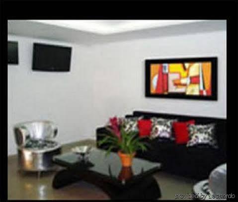 Ayenda 1236 Platinum Plaza Hotel Medellín Exterior foto